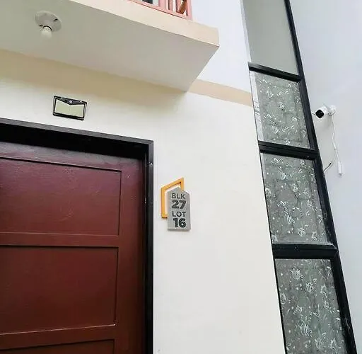 Townhouse With Game Area And Access To Swimming Pool *